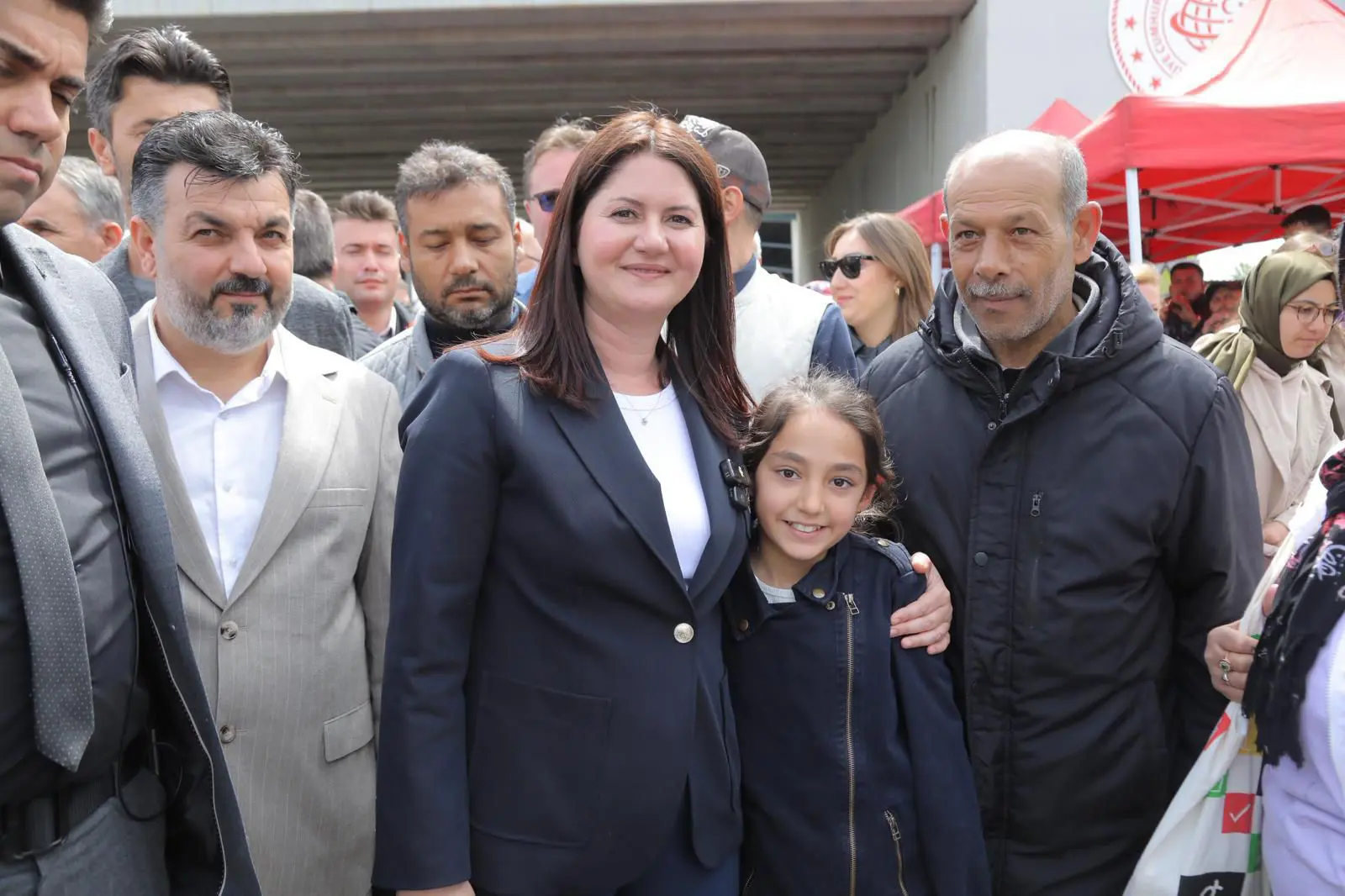 BALKAN PAZARI YENİ YÜZÜYLE HİZMETE BAŞLADI galeri görseli